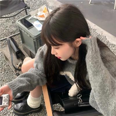 秘密与谎言 封面